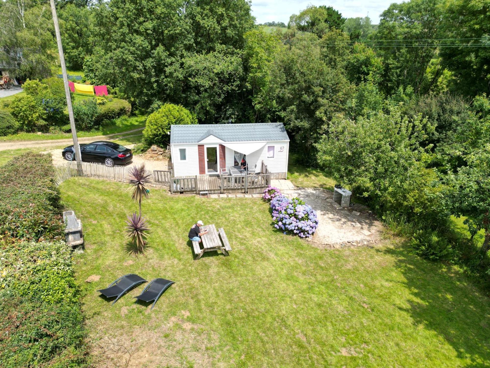 Mobil-home A La Campagne