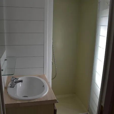 Mobil-Home A La Campagne Le Faou Exterior photo